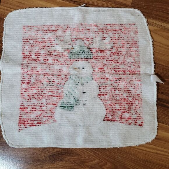 Vintage Christmas Hand Towel Wash Cloth Cannon Snowman Fringe Red White USA - Picture 3 of 8